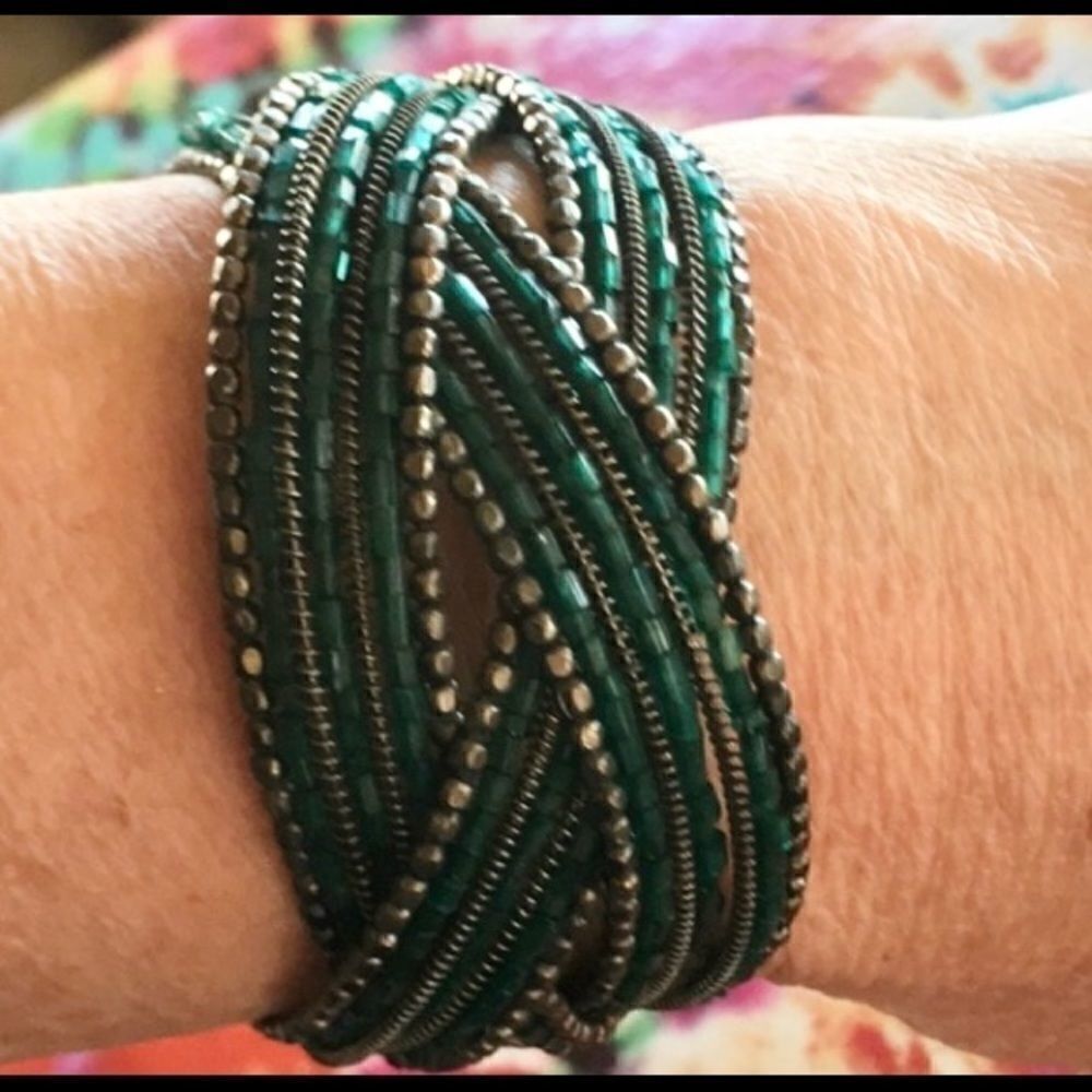 4 Wire memory bracelets bundle - Picture 4 of 9